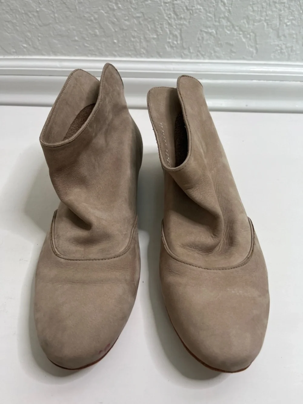 COCLICO Isla Tan Leather Suede Ankle Flat Booties 36